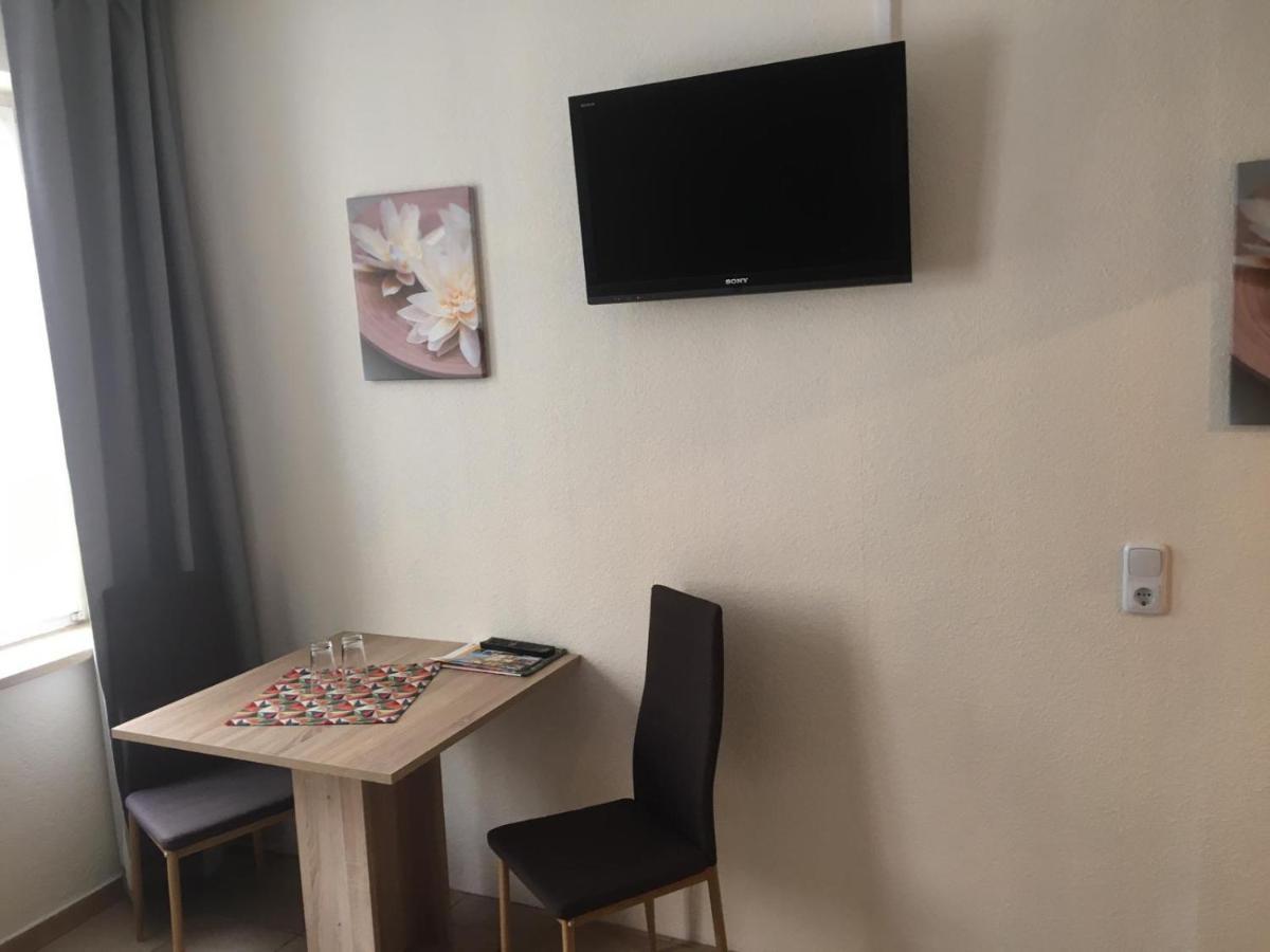 Pension Zur Alten Gaertnerei ไรเคนบาค อิม โวกท์ลันด์ ภายนอก รูปภาพ